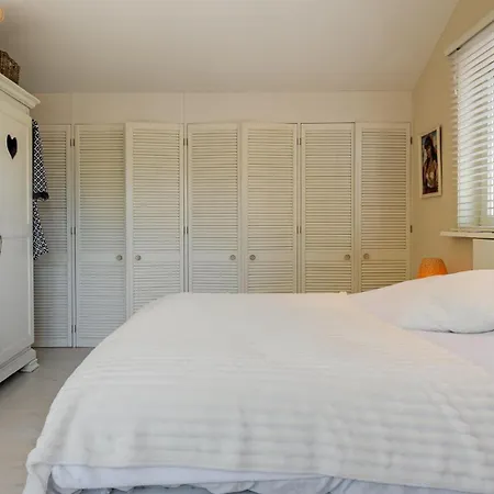 Camina Villa